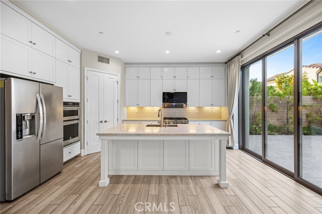 Detail Gallery Image 6 of 40 For 141 Donati, Irvine,  CA 92602 - 4 Beds | 3 Baths