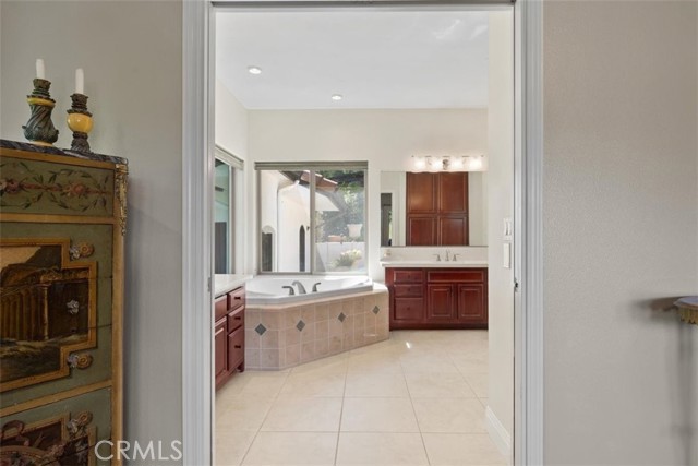 Detail Gallery Image 28 of 55 For 3217 Shallow Springs, Chico,  CA 95928 - 4 Beds | 4 Baths