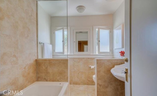 Detail Gallery Image 16 of 23 For 1231 S St Andrews, Los Angeles,  CA 90019 - 5 Beds | 3 Baths