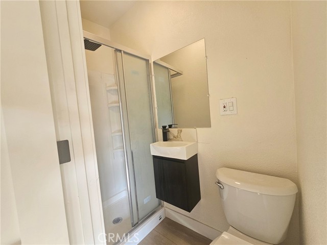 Detail Gallery Image 15 of 17 For 5493 Cerritos, Long Beach,  CA 90805 - 3 Beds | 2 Baths