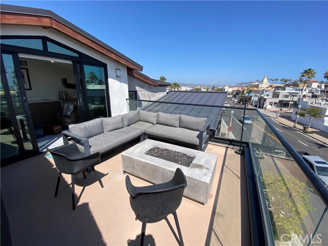 500 E Balboa Boulevard, Newport Beach CA: https://media.crmls.org/medias/6eff4737-1797-4ee1-a241-20634e66d8d8.jpg