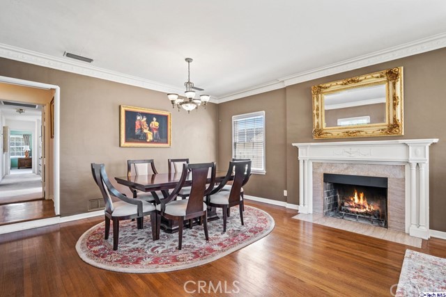 1454 Irving Avenue photo 7