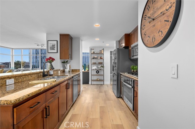 400 W Ocean Boulevard, Long Beach CA: https://media.crmls.org/medias/6f00ccd6-e9fa-4455-ac2a-38100df02560.jpg