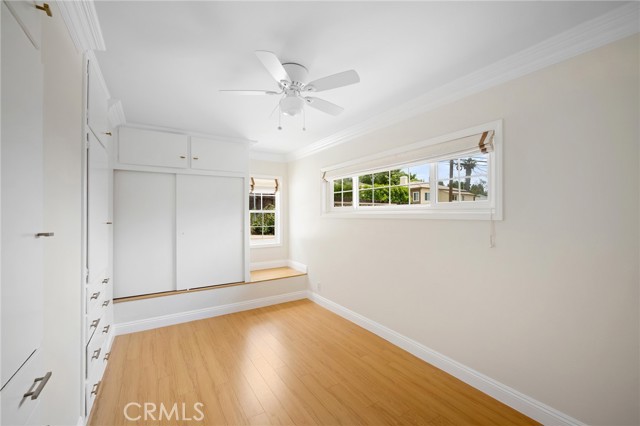 Detail Gallery Image 24 of 32 For 3805 Los Olivos Ln, Glendale,  CA 91214 - 5 Beds | 2 Baths