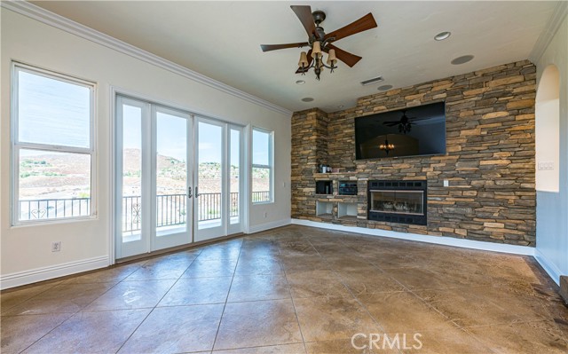 Detail Gallery Image 14 of 65 For 30633 Wood Duck Pl, Canyon Lake,  CA 92587 - 4 Beds | 4/2 Baths