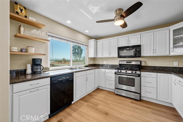 Detail Gallery Image 11 of 42 For 23405 Caminito Juanico #284,  Laguna Hills,  CA 92653 - 3 Beds | 2 Baths