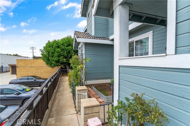 Detail Gallery Image 37 of 45 For 119 N Alhambra Ave #D,  Monterey Park,  CA 91755 - 3 Beds | 3 Baths