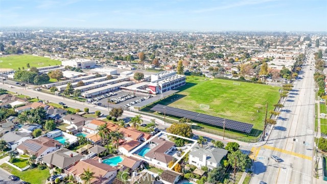 Detail Gallery Image 10 of 40 For 10214 Woodruff, Downey,  CA 90241 - 3 Beds | 2 Baths