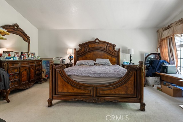 25215 Hazelcrest Lane, Stevenson Ranch CA: https://media.crmls.org/medias/6f050b4f-3776-42f4-bea5-3bfda139314f.jpg