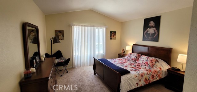 Detail Gallery Image 5 of 13 For 19123 Charlotte Pl, Apple Valley,  CA 92308 - 2 Beds | 2 Baths