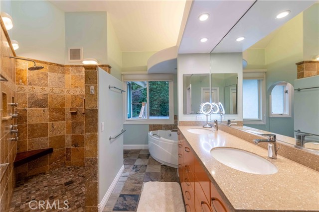 1525 Ramona Drive, Camarillo CA: https://media.crmls.org/medias/6f05e4cc-cf7c-45b6-abc9-23c736cca867.jpg