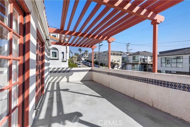 Detail Gallery Image 25 of 25 For 207 16th St, Hermosa Beach,  CA 90254 - 2 Beds | 2 Baths