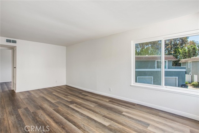 23017 Via Pimiento, Mission Viejo CA: https://media.crmls.org/medias/6f06915d-e0be-432b-8e13-b24a99fa1d40.jpg