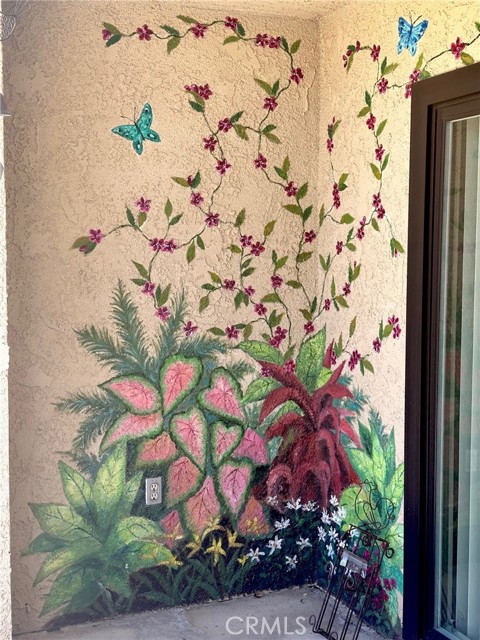 19080 Elm Drive, Apple Valley CA: https://media.crmls.org/medias/6f06cb08-edce-42ee-bff5-64ddc7b03984.jpg