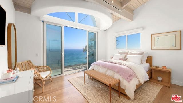 Detail Gallery Image 38 of 69 For 31654 Broad Beach Rd, Malibu,  CA 90265 - 4 Beds | 3/1 Baths