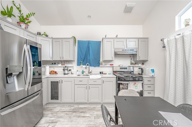 Detail Gallery Image 5 of 24 For 13525 S Vermont Ave #17,  Gardena,  CA 90247 - 1 Beds | 1 Baths