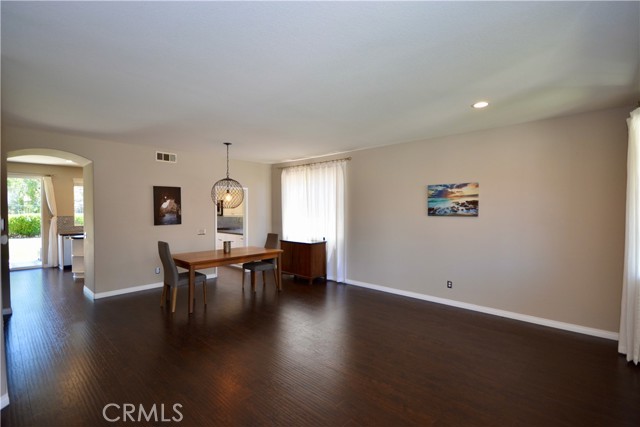 Detail Gallery Image 8 of 32 For 31485 Culbertson Ln, Temecula,  CA 92591 - 5 Beds | 3 Baths