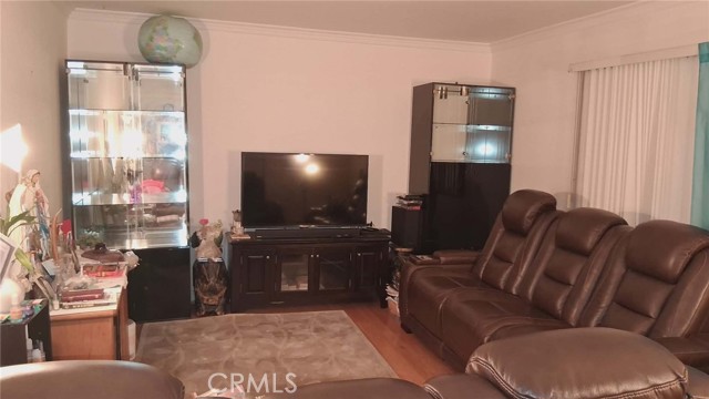 8650 Belford, Los Angeles CA: https://media.crmls.org/medias/6f07fad8-fa90-4633-b7c6-b530cb882462.jpg