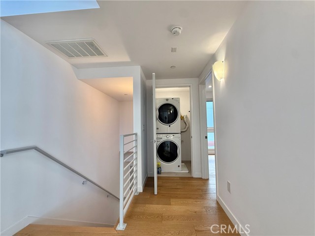 Detail Gallery Image 18 of 37 For 1035 Figueroa Ter #4,  Los Angeles,  CA 90012 - 3 Beds | 2/1 Baths