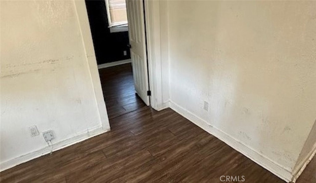 https://media.crmls.org/medias/6f08dd32-502f-42da-8886-f522ec2159a4.jpg?preset=X-Large