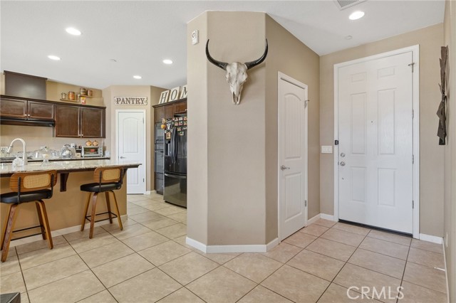 863 Legacy Drive, Lemoore CA: https://media.crmls.org/medias/6f091c2f-cbad-4fe3-abcb-4028dafe6490.jpg