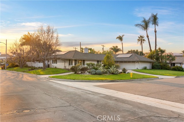 9538 Lubec Street, Downey, California 90420, 5 Bedrooms Bedrooms, ,2 BathroomsBathrooms,Single Family Residence,For Sale,Lubec,PW25002658