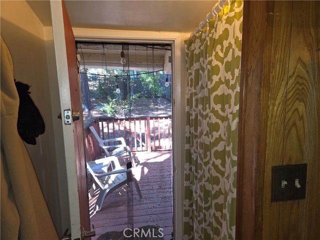 Detail Gallery Image 15 of 31 For 31116 All View, Running Springs,  CA 92382 - 3 Beds | 1/1 Baths