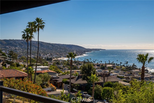 481 Dartmoor Street, Laguna Beach, California 92651, 4 Bedrooms Bedrooms, ,3 BathroomsBathrooms,Residential,For Sale,481 Dartmoor Street,CRLG23172386