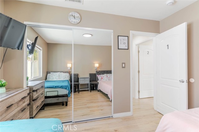 7315 Jamieson Avenue, Reseda CA: https://media.crmls.org/medias/6f0ae5c8-9cdd-4ec4-8b34-e78b10e4713c.jpg