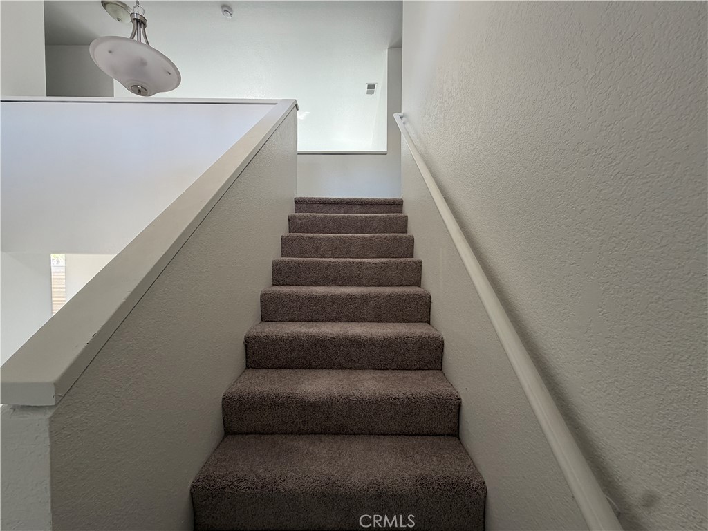 https://media.crmls.org/medias/6f0b465c-9362-43a6-88ed-6d5b1e7f439b.jpg?preset=X-Large