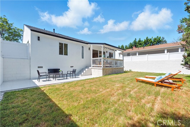 Detail Gallery Image 15 of 16 For 13021 Killion St, Sherman Oaks,  CA 91401 - 3 Beds | 2/1 Baths