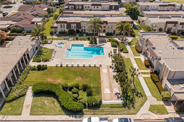 Detail Gallery Image 35 of 36 For 9745 Port Royal Cir, Huntington Beach,  CA 92646 - 2 Beds | 1/1 Baths