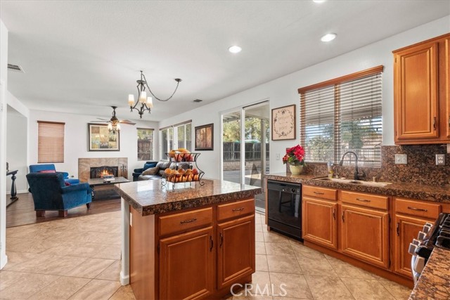 Detail Gallery Image 15 of 45 For 31183 Bell Mountain, Menifee,  CA 92584 - 4 Beds | 3 Baths