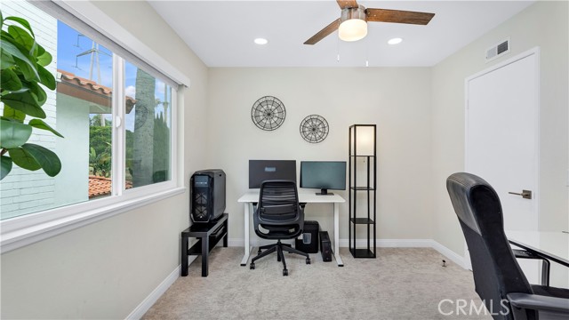 15061 Glass Circle, Irvine CA: https://media.crmls.org/medias/6f0dcfc9-24db-4410-821f-a6b12263416a.jpg