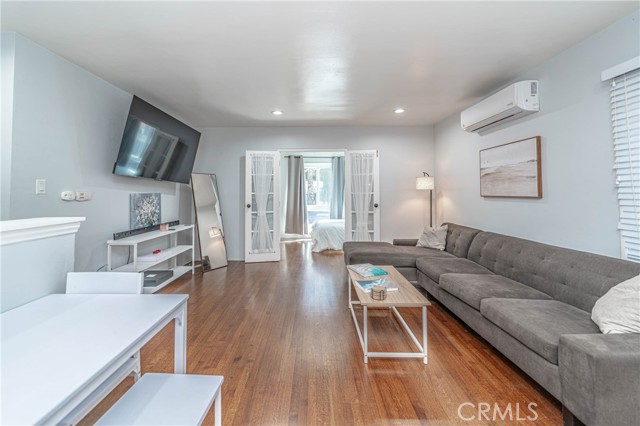 Detail Gallery Image 7 of 38 For 325 Cedar, Long Beach,  CA 90802 - 2 Beds | 1 Baths