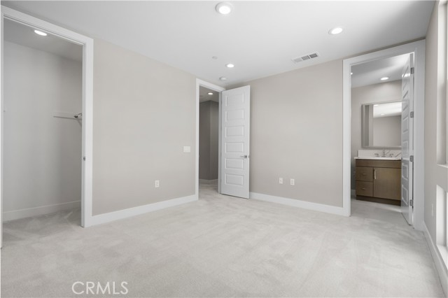 213 stage, Irvine CA: https://media.crmls.org/medias/6f0f4dc1-cab6-48e7-b115-f84e84e34b59.jpg