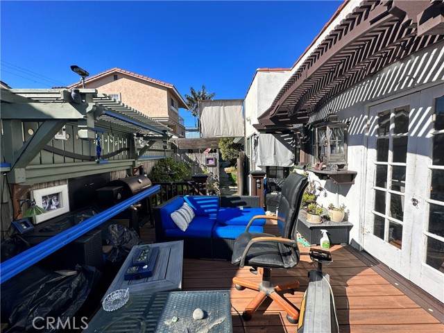 627 Broadway, Redondo Beach, California 90277, 2 Bedrooms Bedrooms, ,1 BathroomBathrooms,Residential,Sold,Broadway,SB23061078