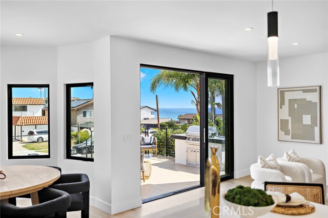 Detail Gallery Image 13 of 74 For 26141 via California, Dana Point,  CA 92624 - 5 Beds | 5/1 Baths