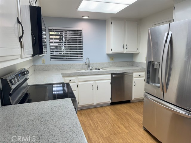 3300 Via Carrizo, Laguna Woods CA: https://media.crmls.org/medias/6f103e74-5cc6-40d1-99af-f6adecd75eb0.jpg