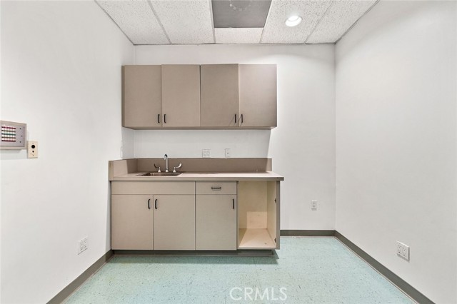  Commercial for Sale in Los Angeles, California