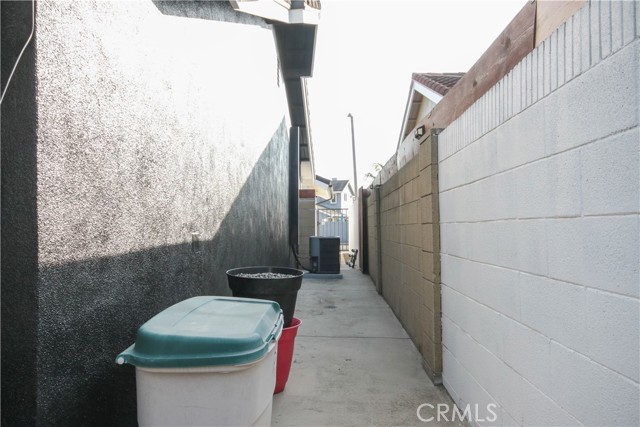 Detail Gallery Image 53 of 57 For 10211 Cliff Dr, Huntington Beach,  CA 92646 - 4 Beds | 3 Baths