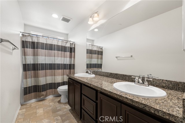 Detail Gallery Image 33 of 49 For 2517 San Madrid Way, Rosamond,  CA 93560 - 3 Beds | 2/1 Baths