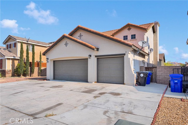 Detail Gallery Image 3 of 51 For 12626 Luna Rd, Victorville,  CA 92392 - 5 Beds | 3/1 Baths