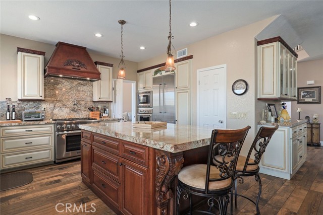 Detail Gallery Image 14 of 63 For 25 Corte Rivera, Lake Elsinore,  CA 92532 - 5 Beds | 3 Baths