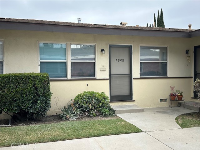 7908 2nd Street, Downey CA: https://media.crmls.org/medias/6f1772bd-322e-4665-a259-2496db821f5f.jpg