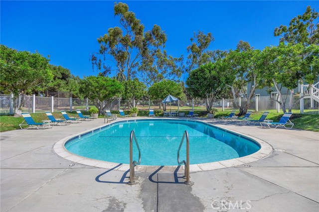 6000 Bixby Village Drive, Long Beach CA: https://media.crmls.org/medias/6f182265-4be0-4f48-a329-45668a47ee9b.jpg