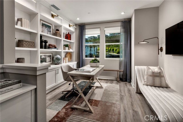 Detail Gallery Image 7 of 10 For 2734 Everly Ct, San Diego,  CA 92108 - 3 Beds | 2/1 Baths