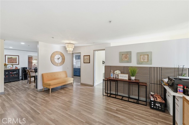 27828 Parkvale, Santa Clarita CA: https://media.crmls.org/medias/6f18bacd-5de9-4031-8514-d07155426e68.jpg