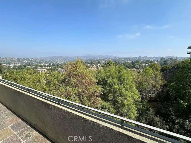 Detail Gallery Image 21 of 32 For 1218 Olancha Dr, Los Angeles,  CA 90065 - 3 Beds | 2/1 Baths