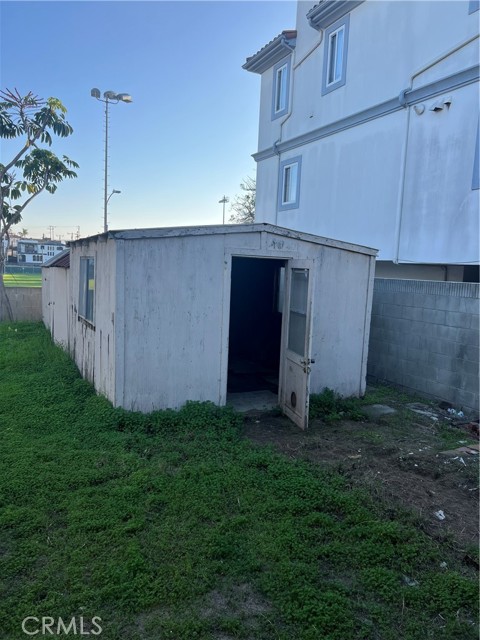 Detail Gallery Image 14 of 24 For 500 11th St, Hermosa Beach,  CA 90254 - 3 Beds | 1 Baths